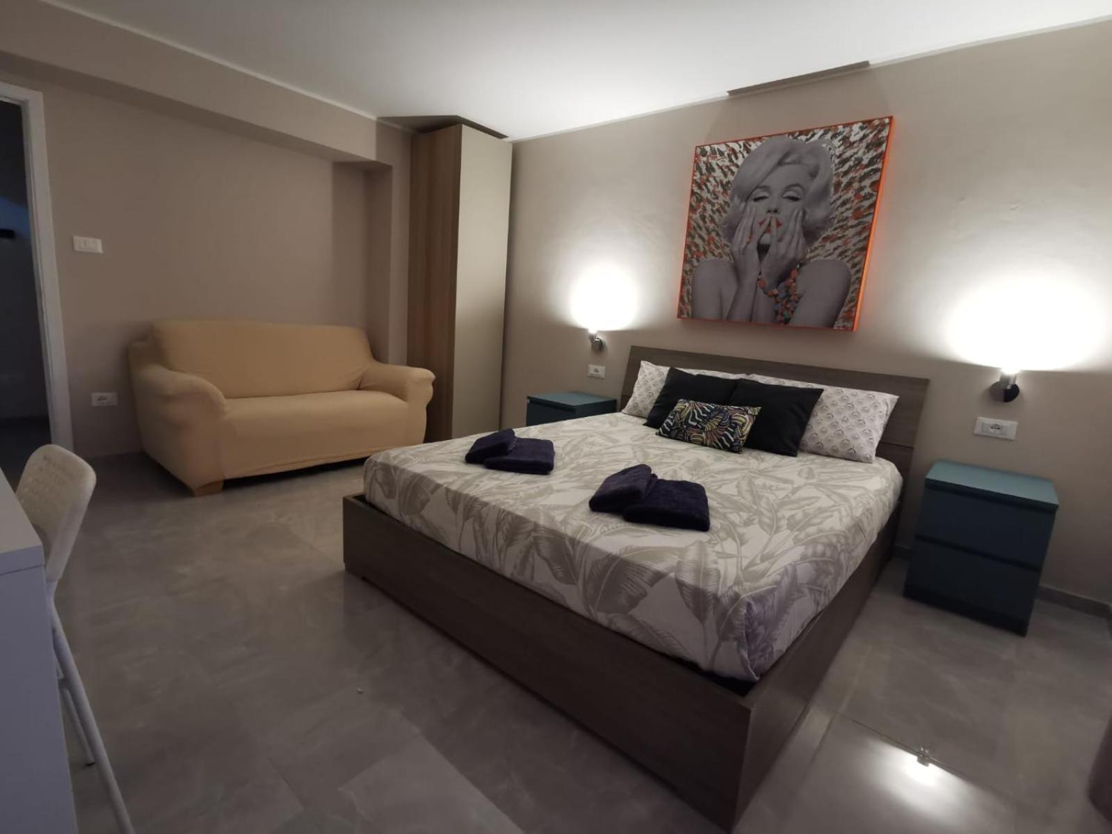 La Dimora Degli Artisti Bed & Breakfast Pescara Bilik gambar